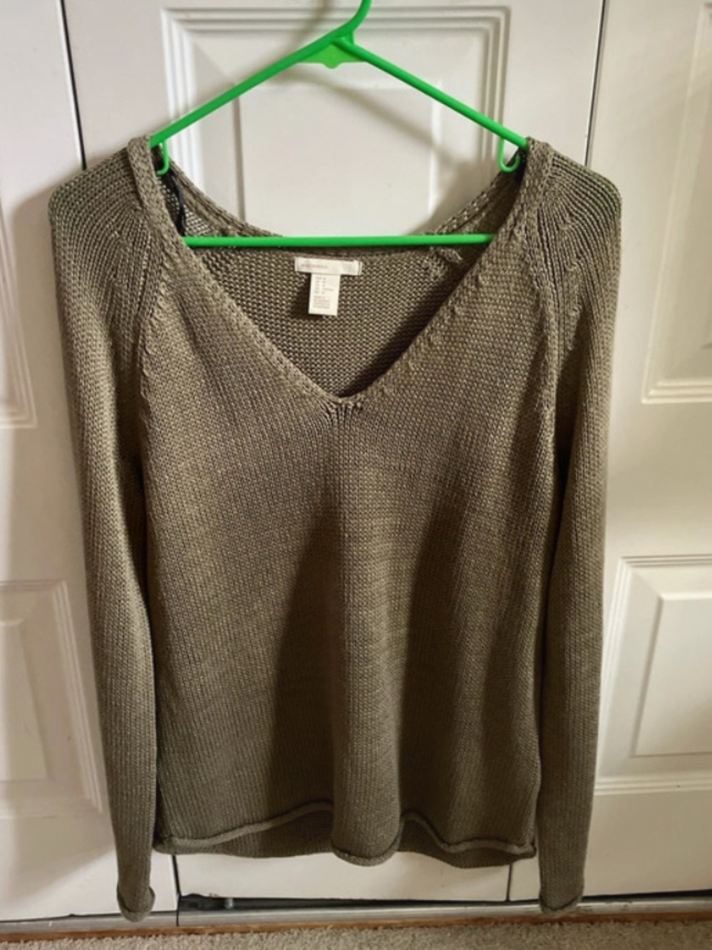 H&M Women's V-Neck Knit Sweater in Olive Green